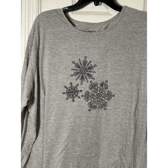 Dreams Co. Gray Long Sleeve T-Shirt With Snowflake Design, Size 22/24 1X - Picture 3 of 7
